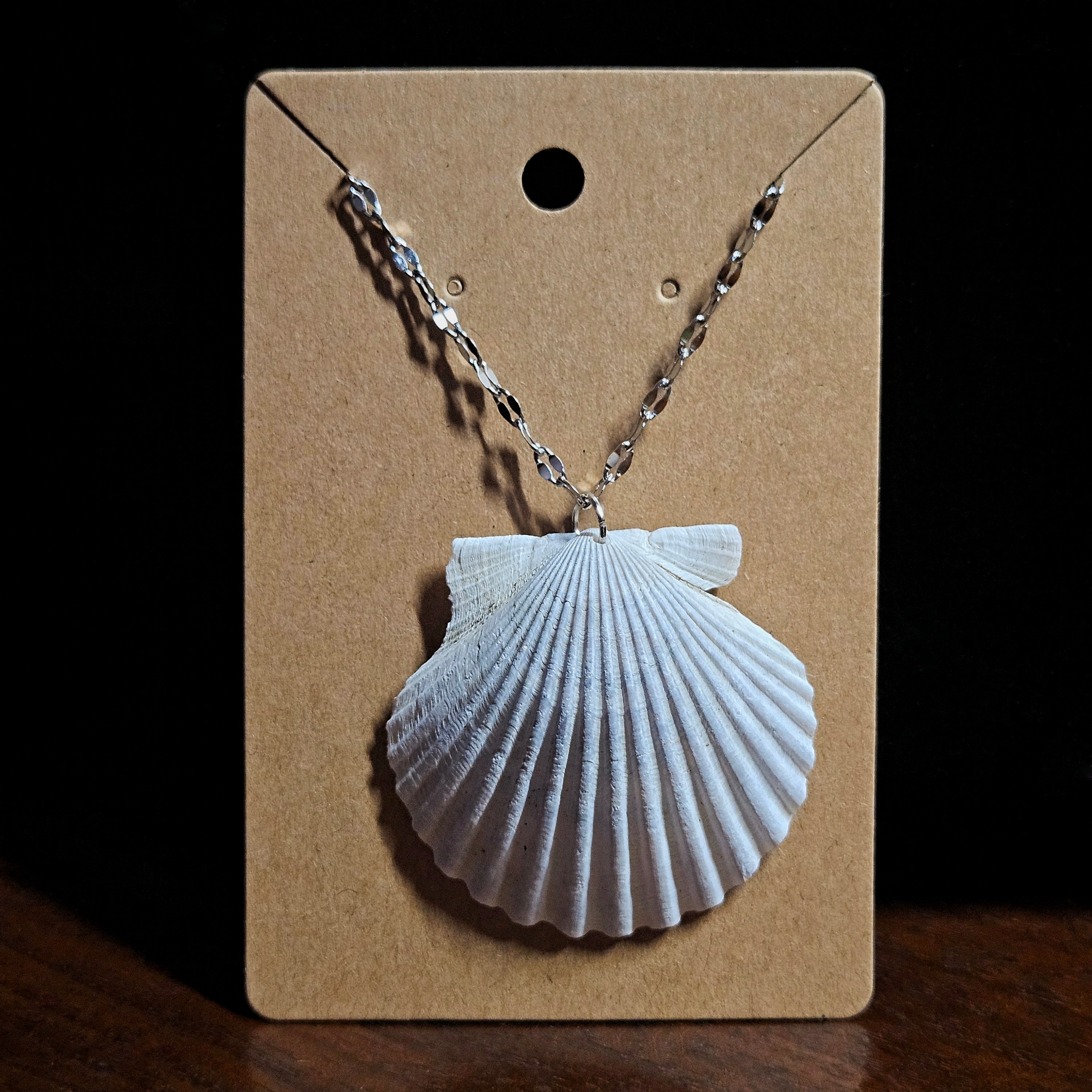 Elegant Scallop seashell necklace